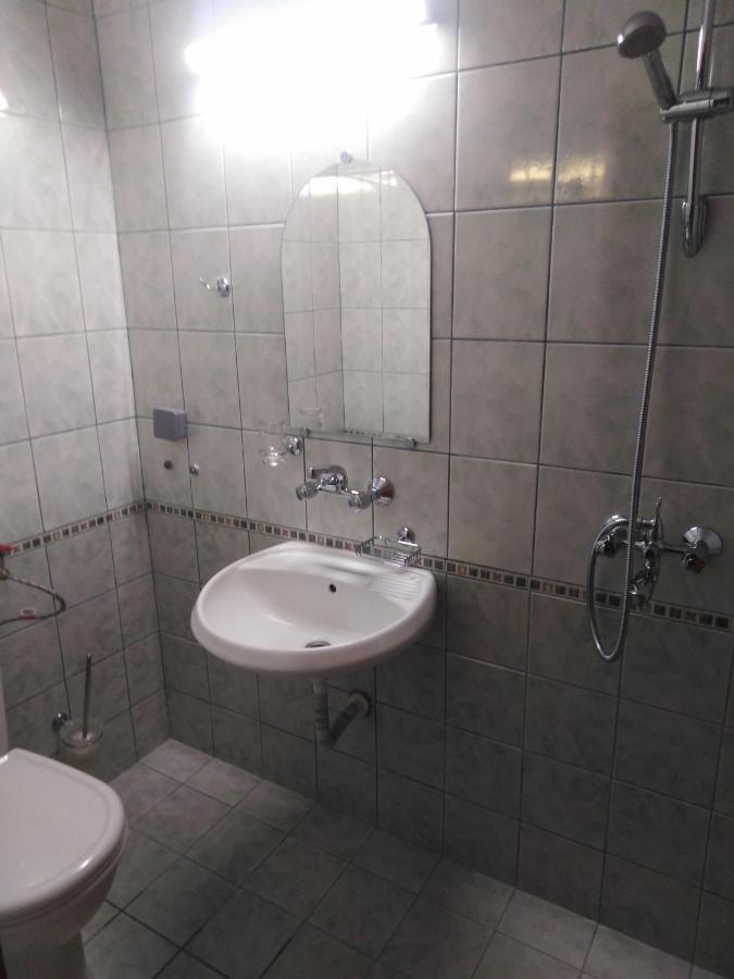 Вила Родопи Dospat Bagian luar foto
